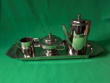 silberfarbenes Kaffee-Set Zinn